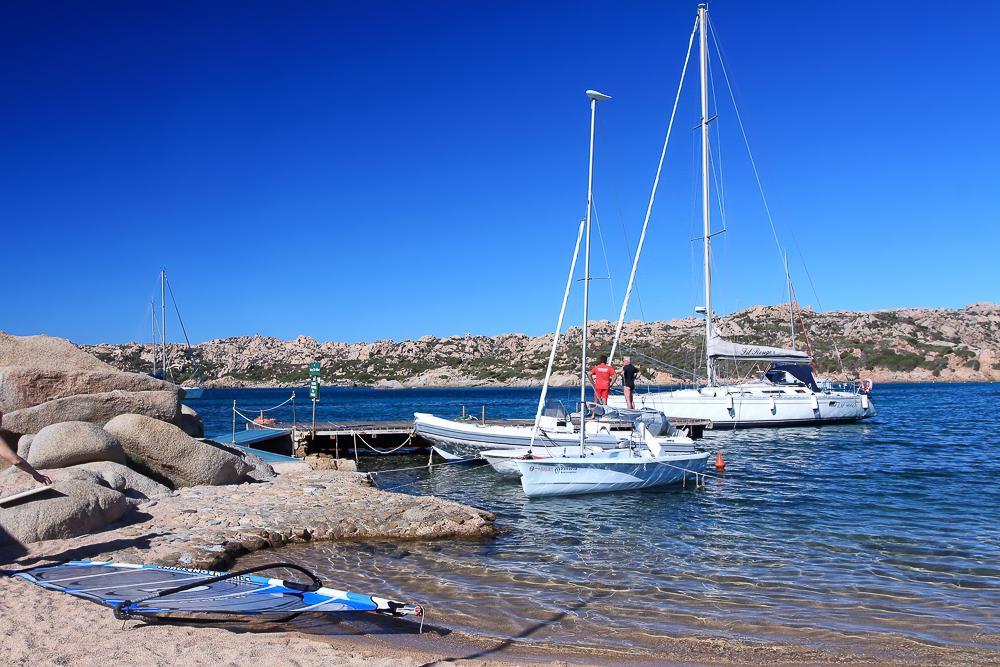 Hotel Touring Club Italiano - La Maddalena à La Maddalena  Extérieur photo